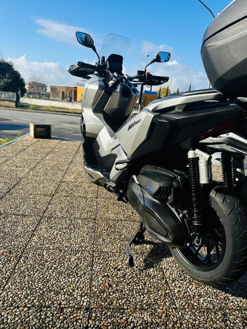 Honda ADV 350 (2022 - 24) (2)