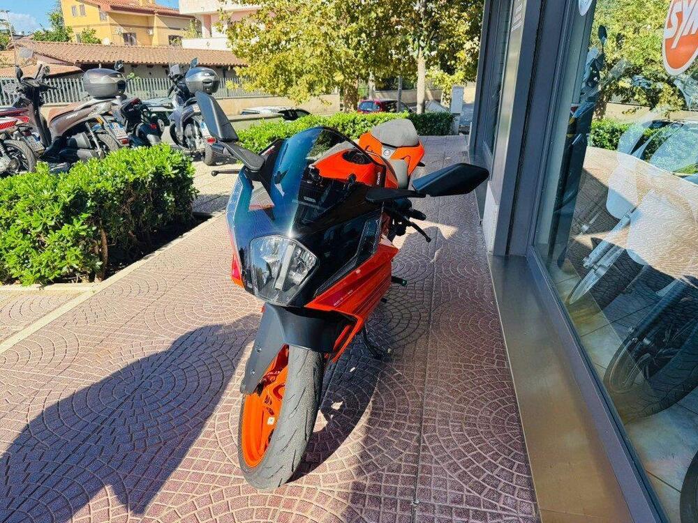 KTM RC 390 (2022 - 25) (12)