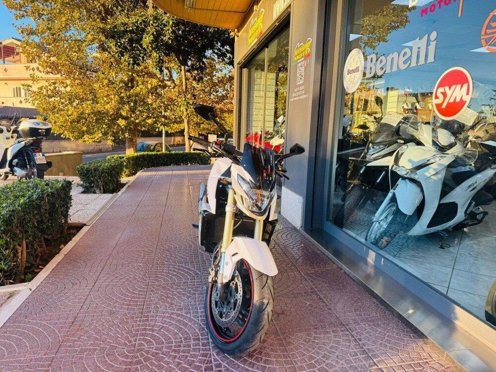 Suzuki GSR 750 (2010 - 15) (7)