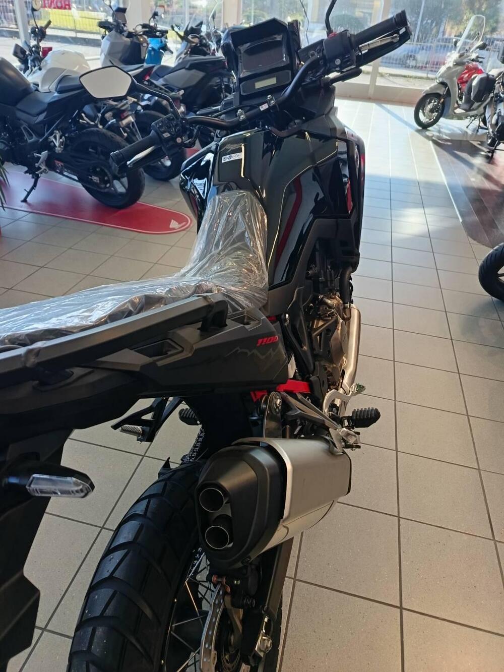 Honda Africa Twin CRF 1100L (2024 - 25) (2)