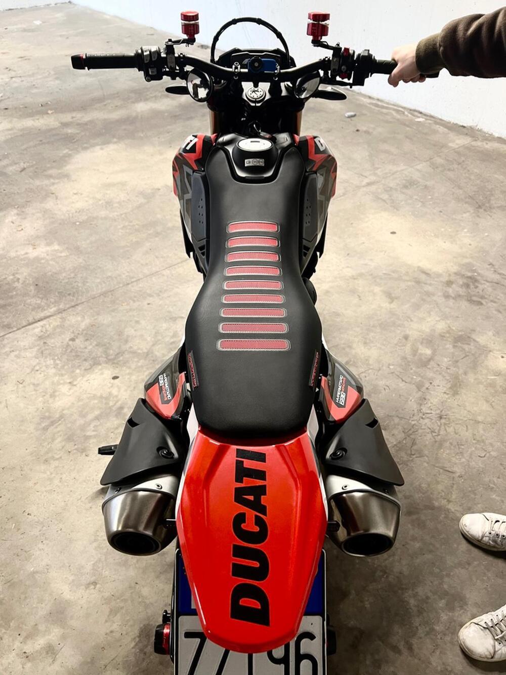 Ducati Hypermotard 698 Mono RVE (2024 - 25) (11)
