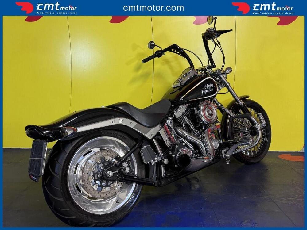 Harley-Davidson 1584 Custom (2007) - FXSTC (4)