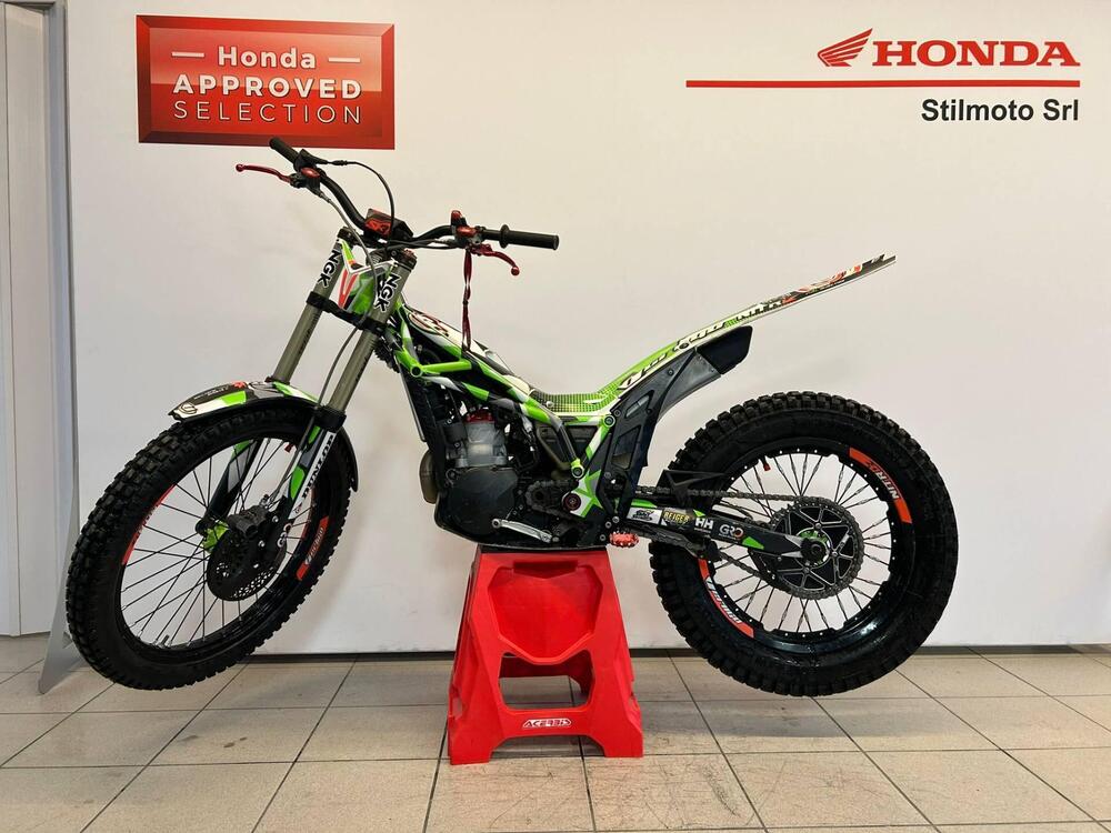 Vertigo Nitro 300 (2023 - 24) (3)