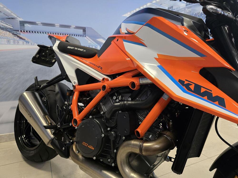 KTM 1290 Super Duke R (2020) (15)