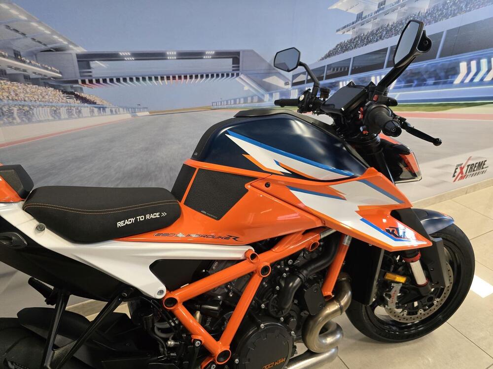 KTM 1290 Super Duke R (2020) (17)