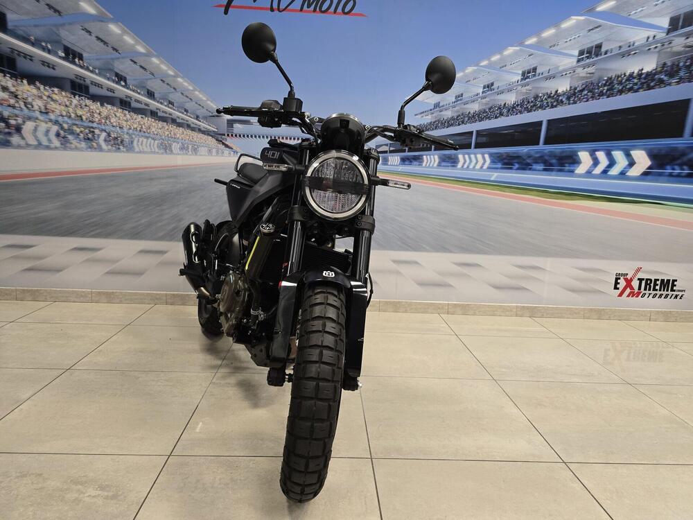 Husqvarna Svartpilen 401 (2021 - 23) (3)