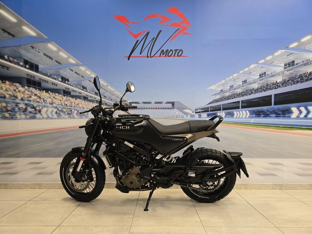 Husqvarna Svartpilen 401 (2021 - 23) (4)