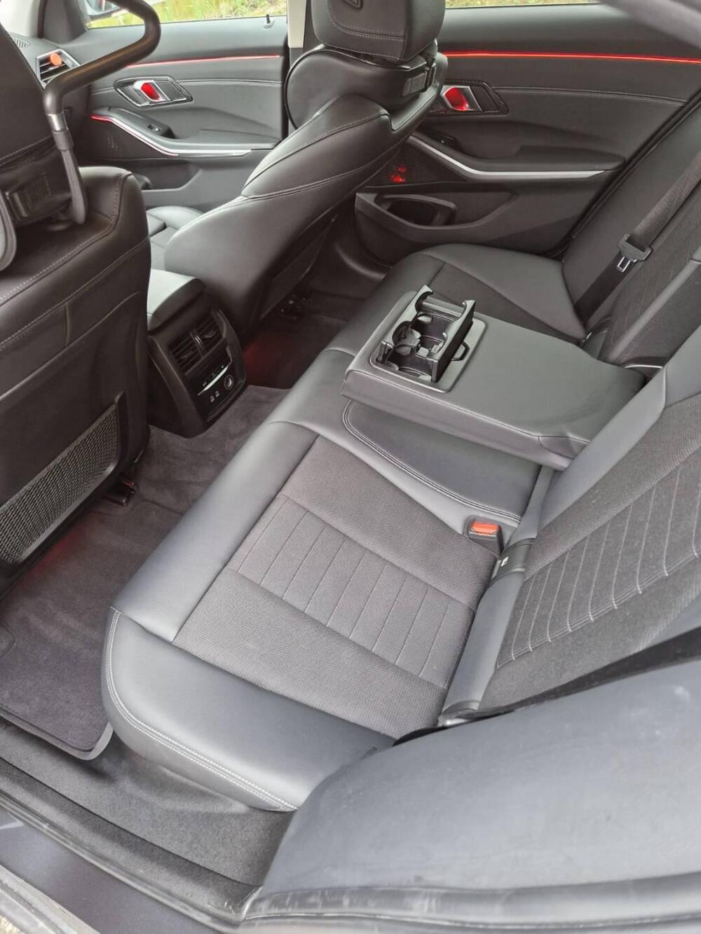 BMW Serie 3 usata a Vicenza (11)