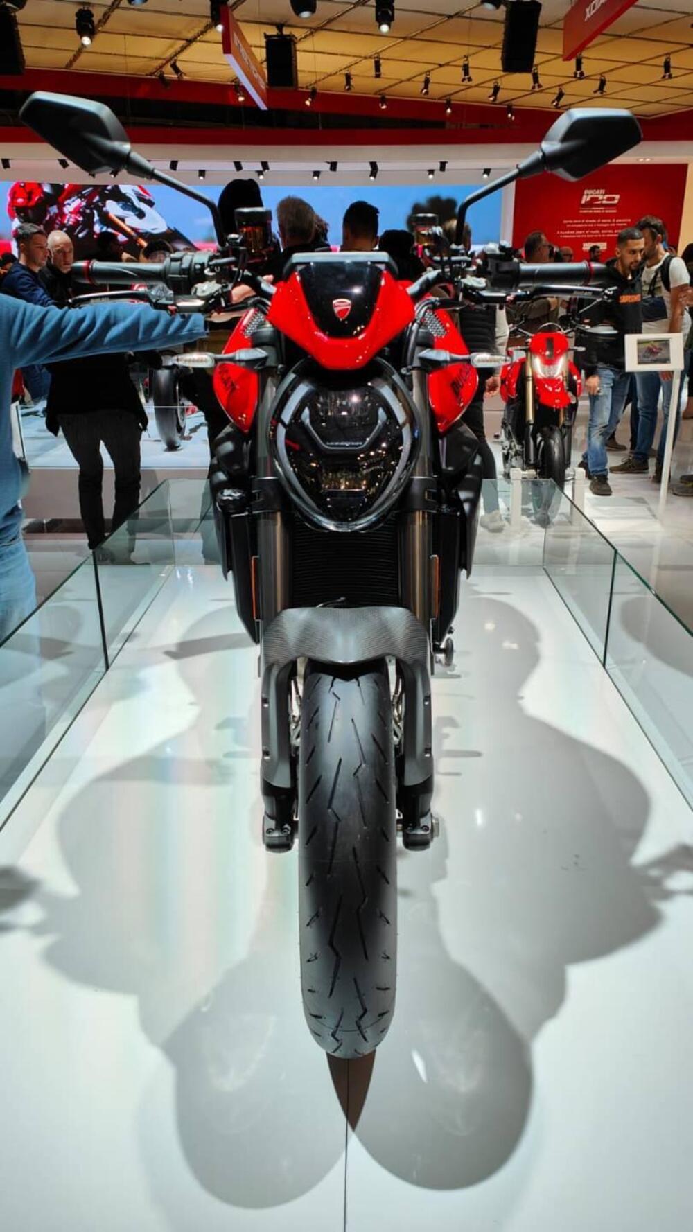 Ducati Monster 890 (2026) (7)
