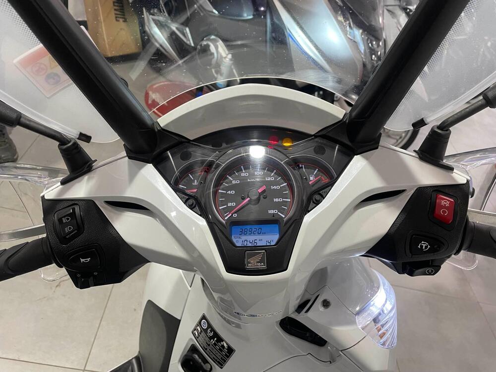 Honda SH 300 i ABS (2016 - 20) (9)