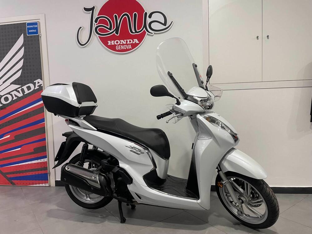 Honda SH 300 i ABS (2016 - 20) (10)