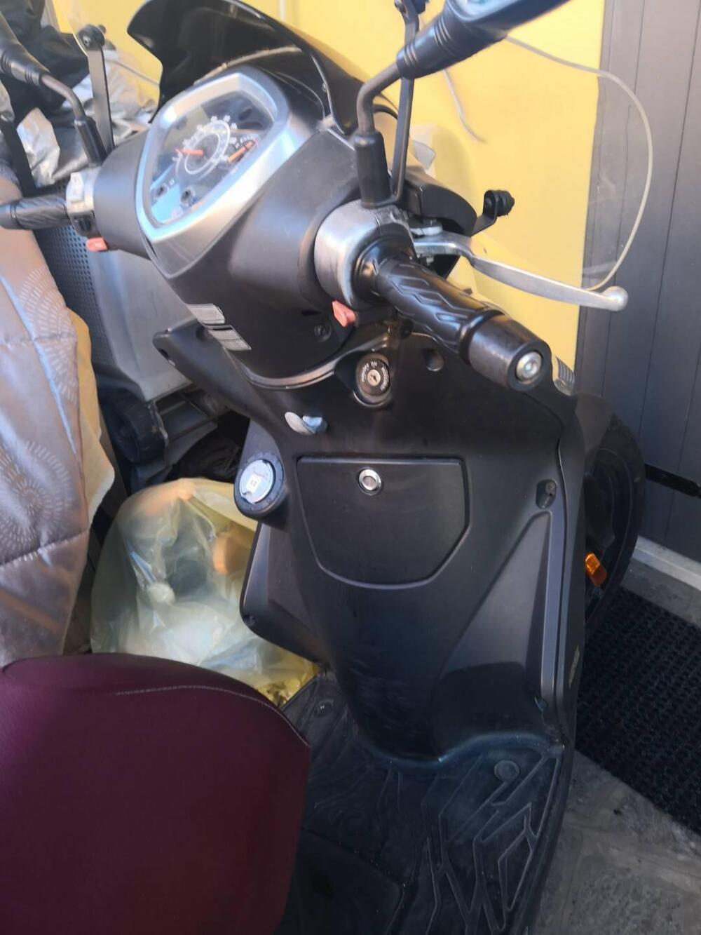 Kymco Agility 125 R16 + (2017 - 20) (9)