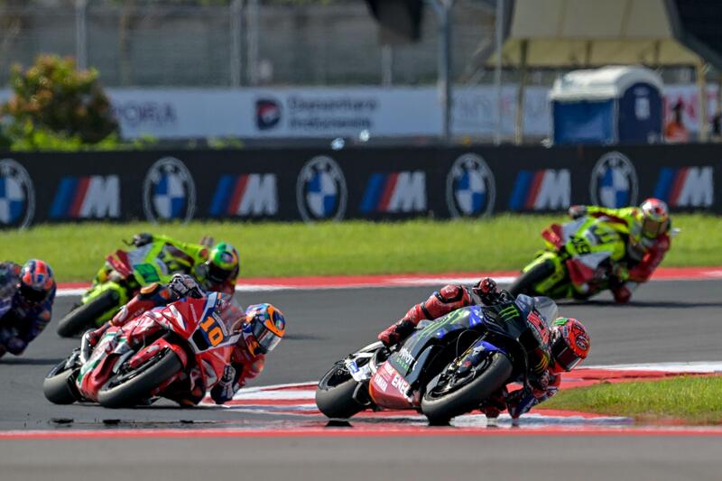 MotoGP 2025. Nobuatsu Aoki spiega il ritorno di Honda e Yamaha: da una parte il telaio+Albesiano, dall'altra il V4