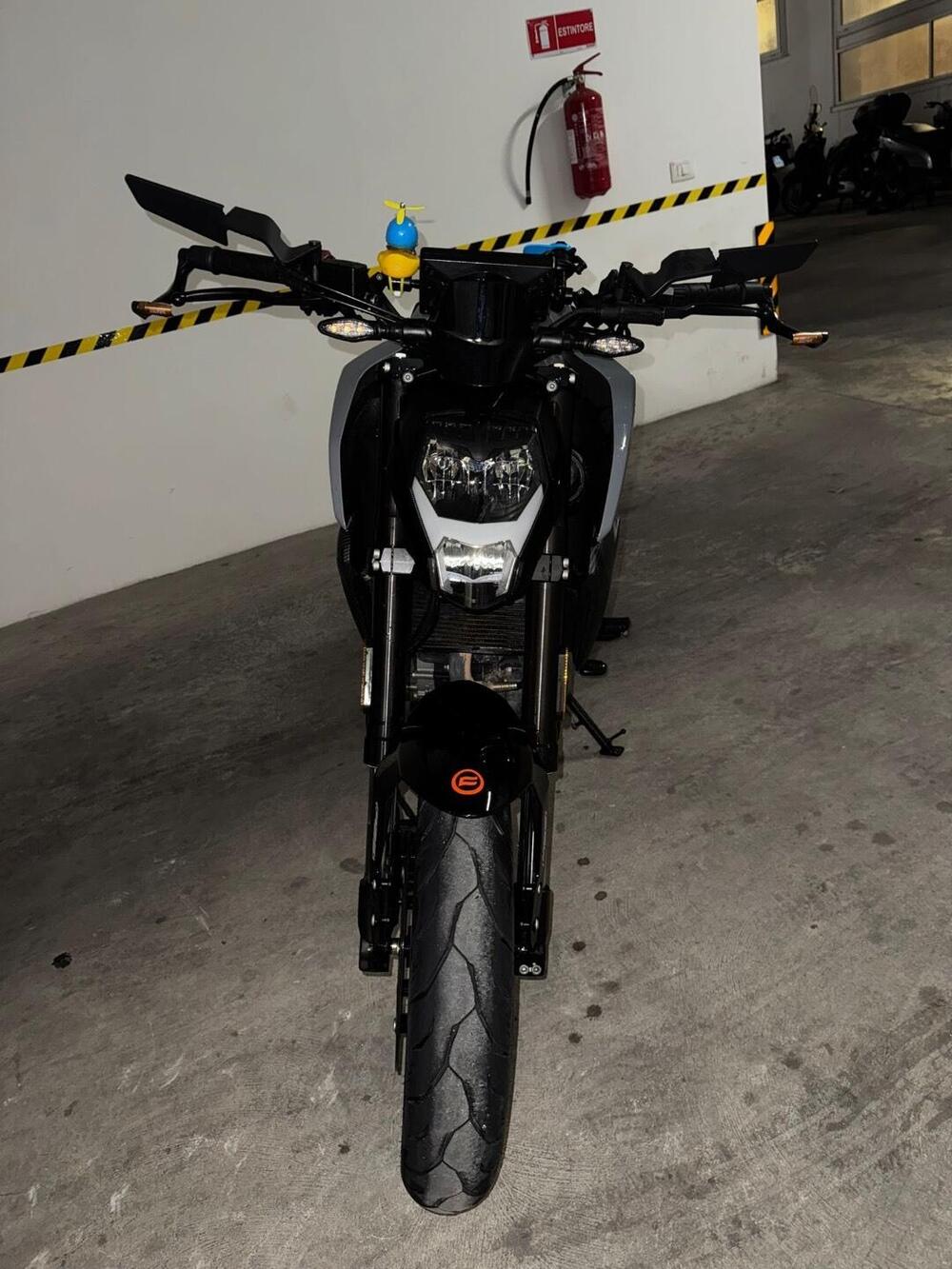 CFMOTO 300NK (2021 - 25) (5)