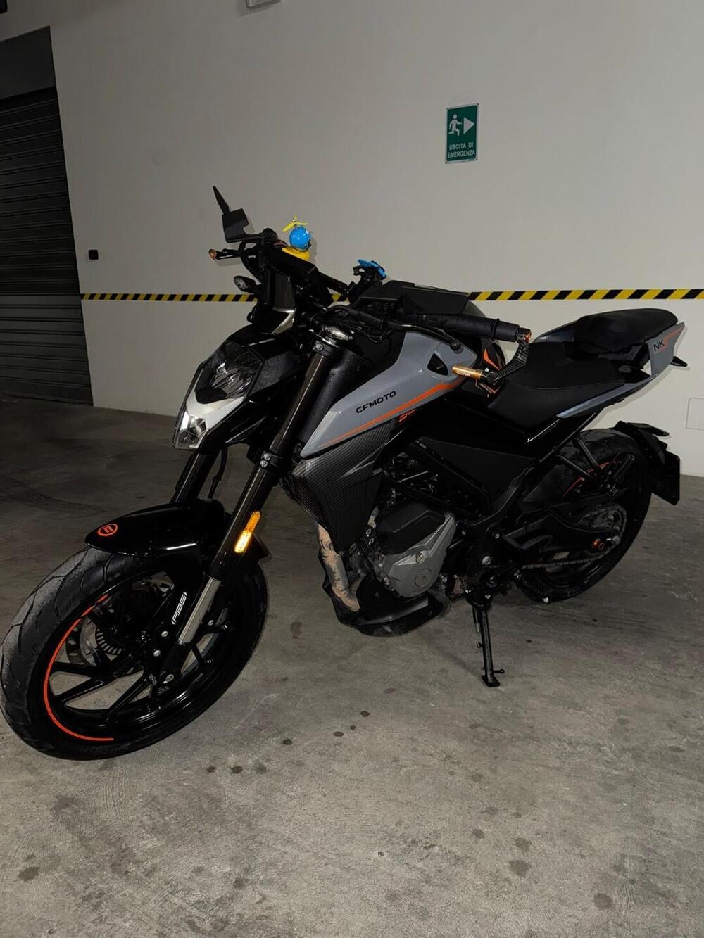 CFMOTO 300NK (2021 - 25) (6)