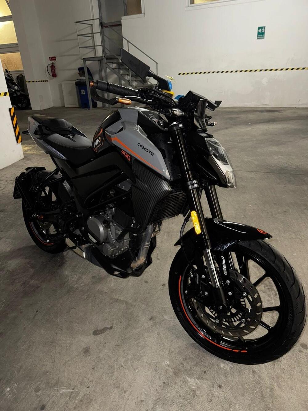 CFMOTO 300NK (2021 - 25) (7)