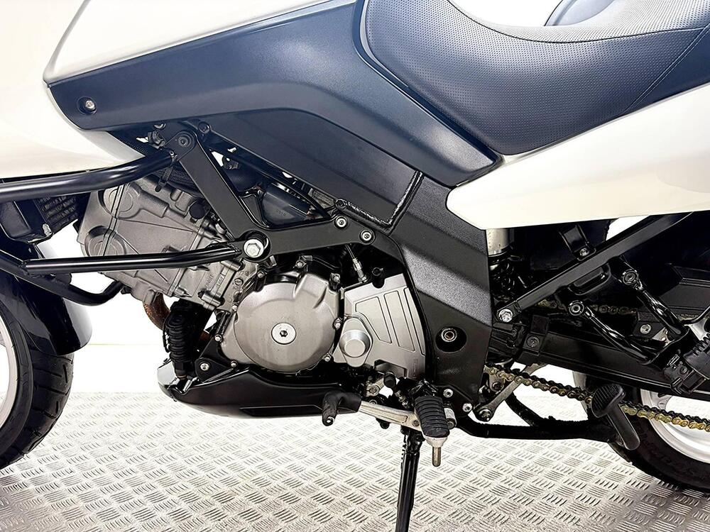 Suzuki V-Strom 650 ABS (2011 - 17) (15)