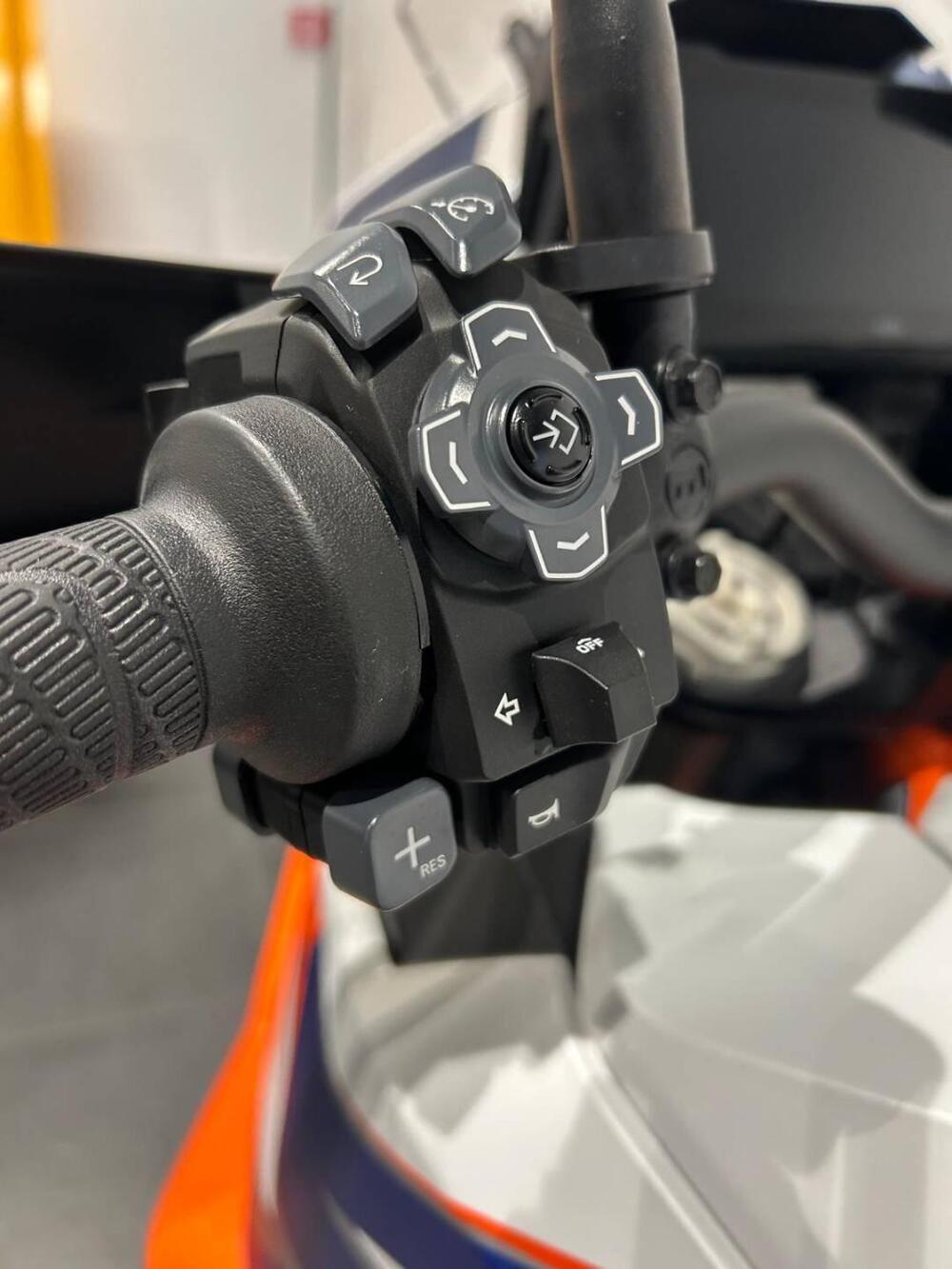 KTM 1290 Super Adventure R (2022 - 25) (16)