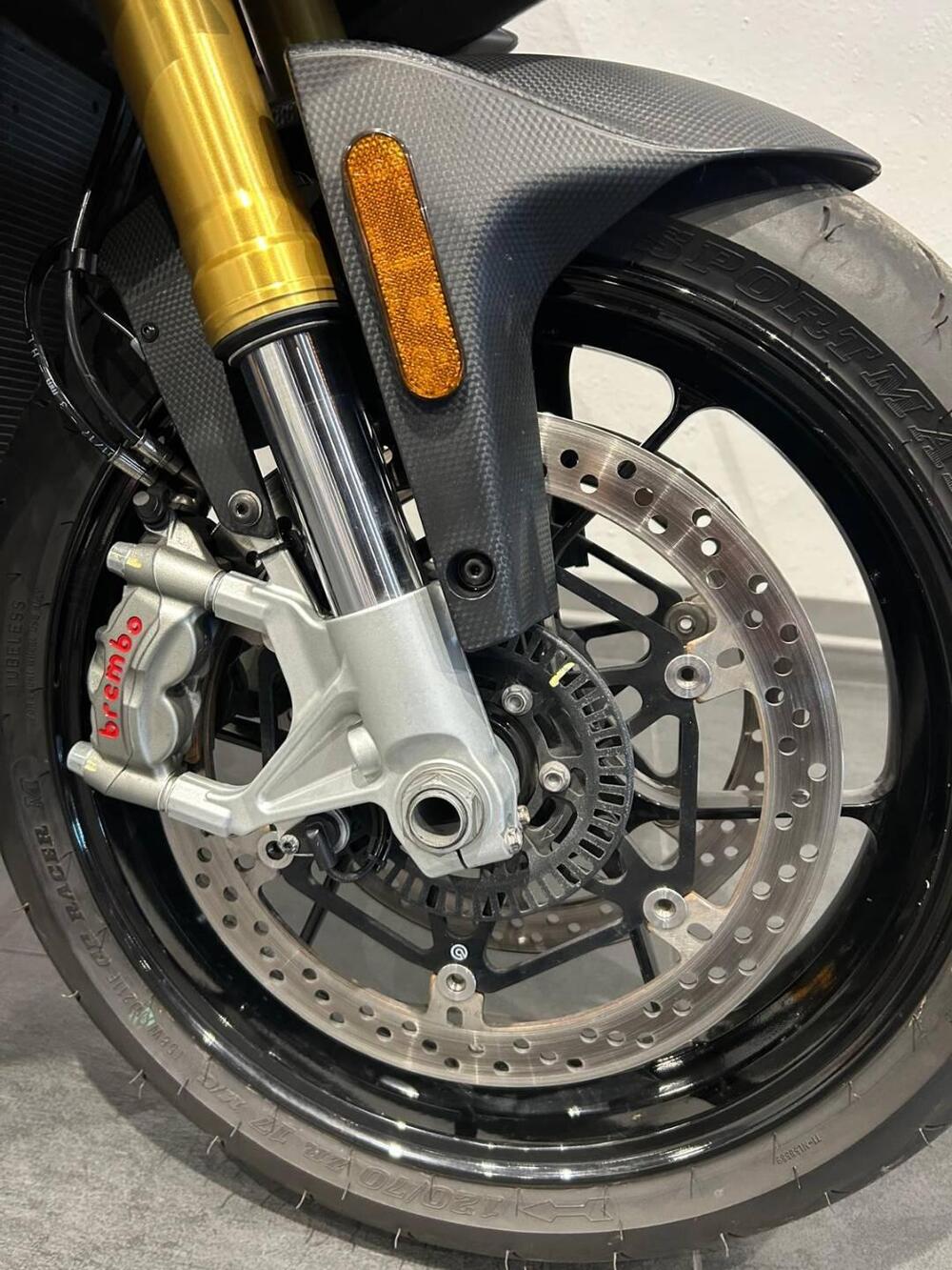 Aprilia Tuono V4 RR (2017 - 18) (9)