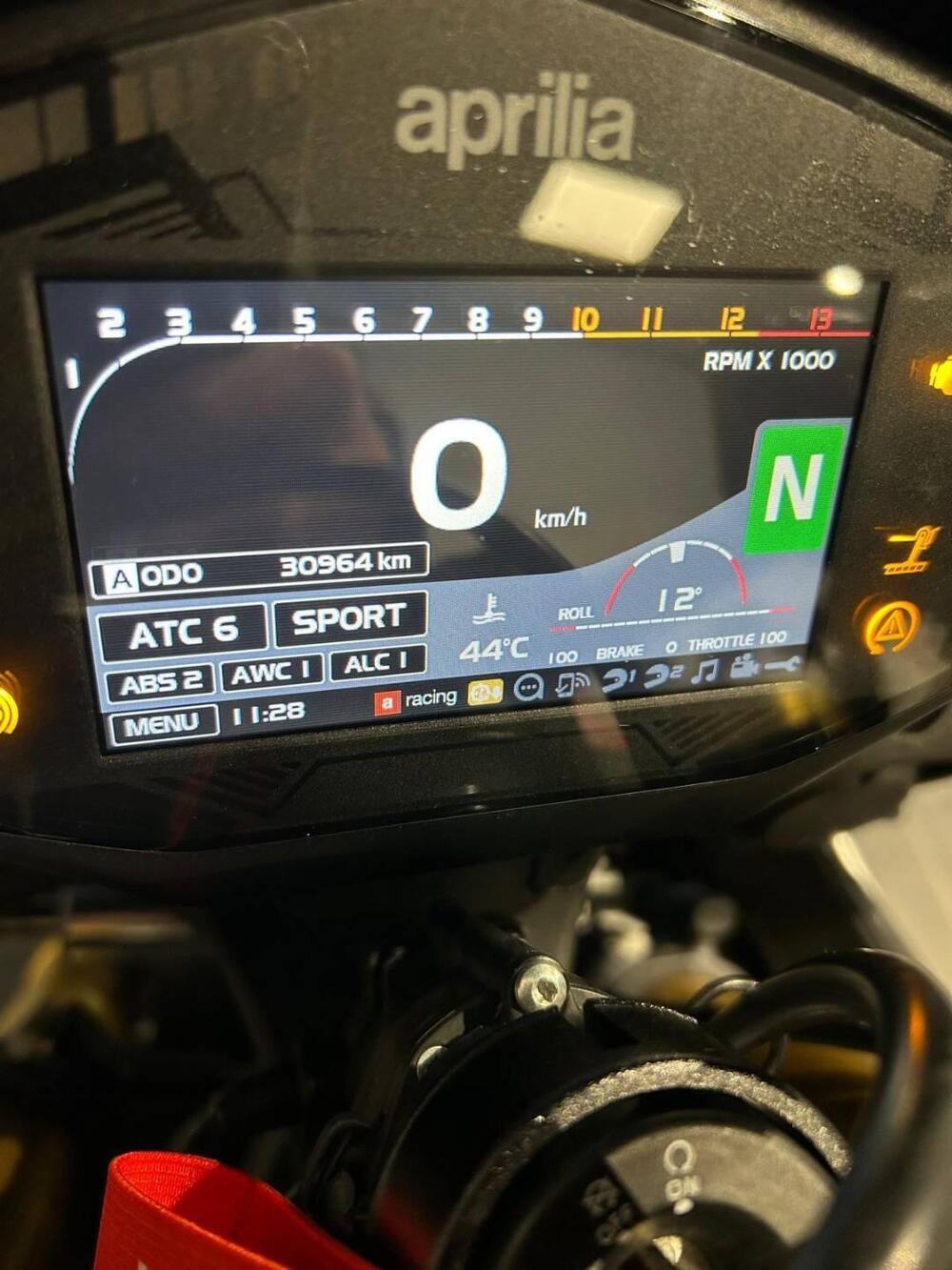 Aprilia Tuono V4 RR (2017 - 18) (18)