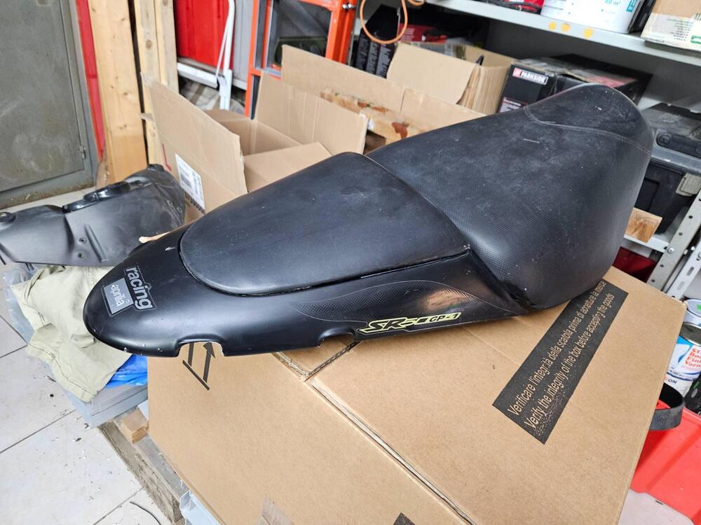 APRILIA SR 50 GP 1 SELLA BIPOSTO (2)