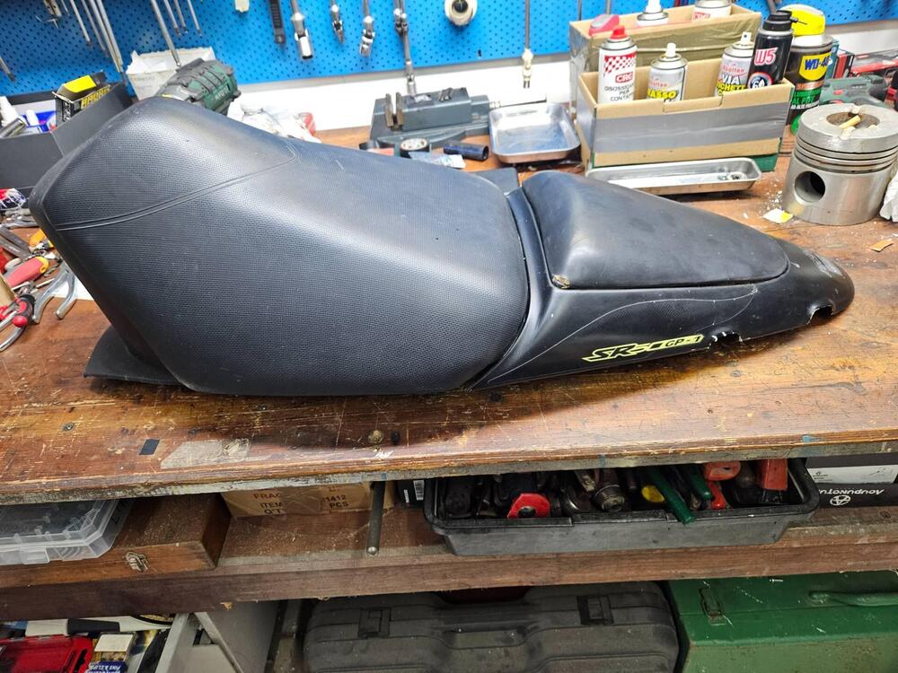 APRILIA SR 50 GP 1 SELLA BIPOSTO (3)