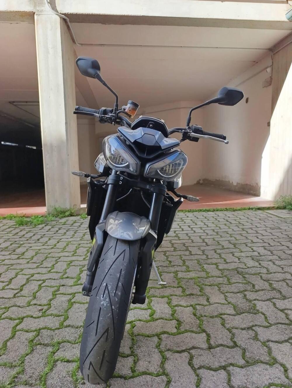 Triumph Street Triple 765 R (2023 - 25) (4)