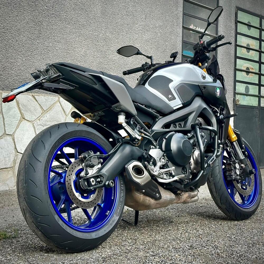 Yamaha MT-09 SP (2018 - 20) (2)