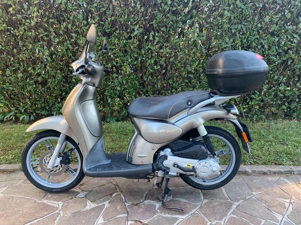 Aprilia Scarabeo 50 4t 4V (2009 - 17) (2)