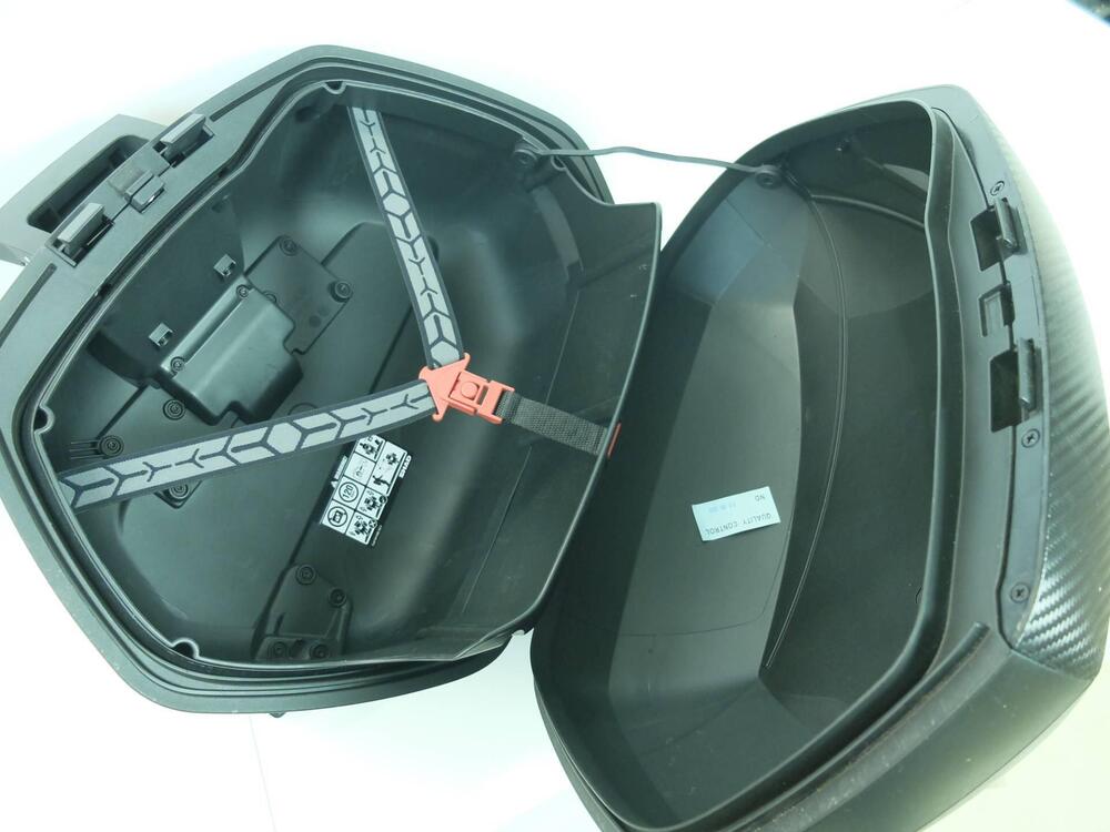 Valigia laterale sinistra Shad SH36 (8)