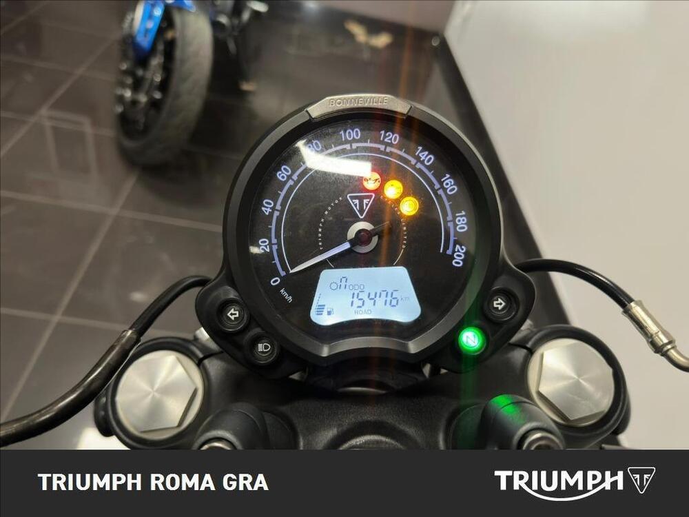 Triumph Bonneville Bobber 1200 (2021 - 25) (4)