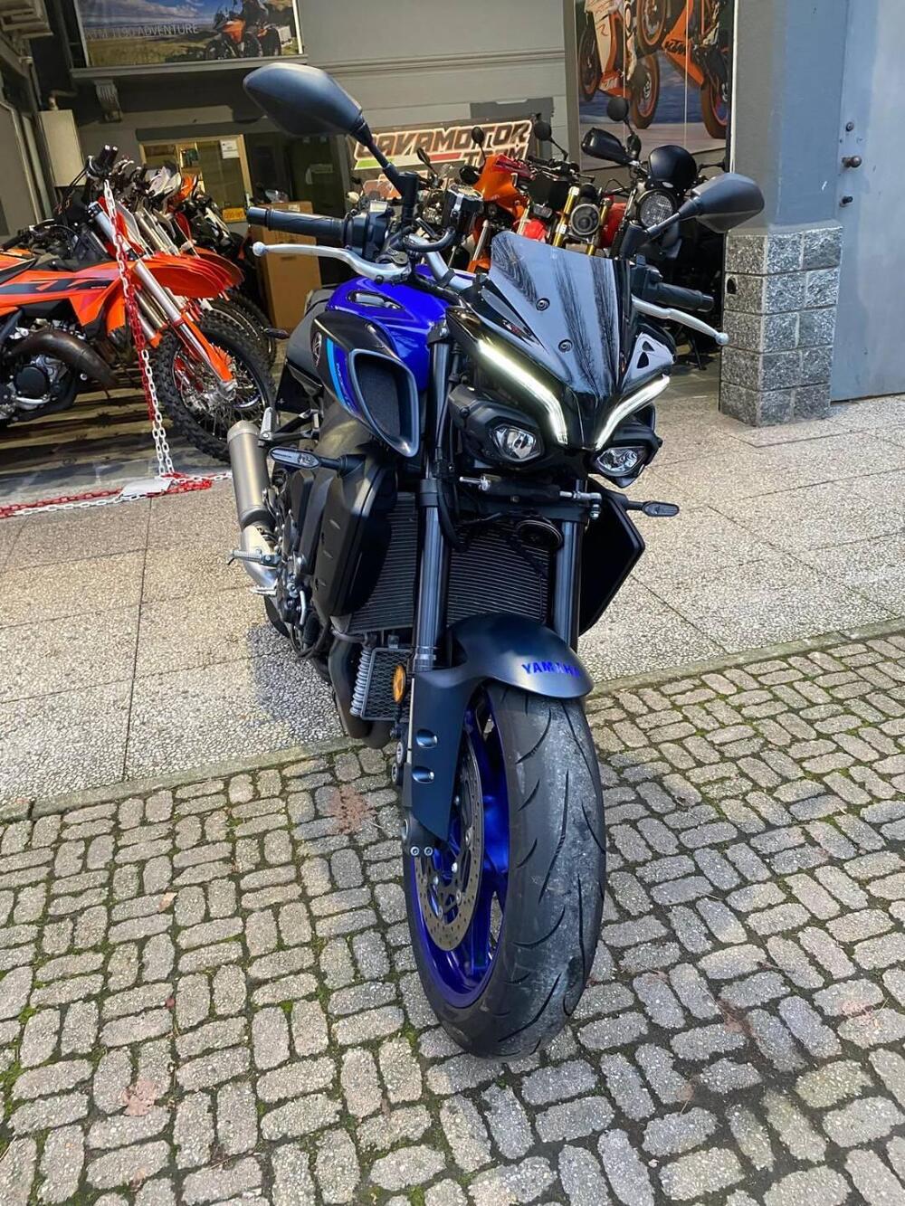Yamaha MT-10 (2022 - 25) (4)