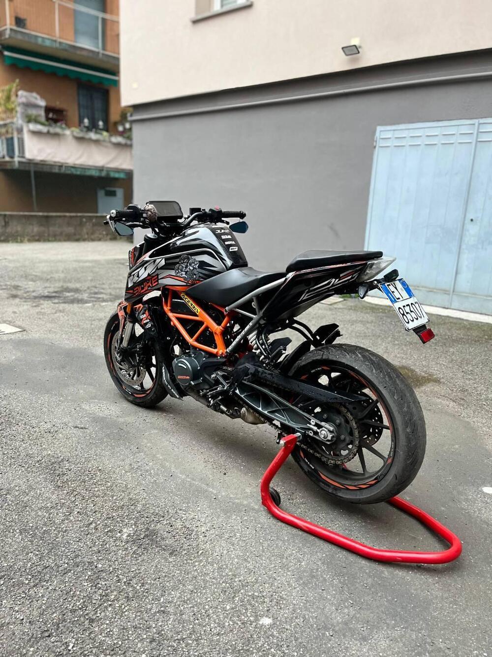 KTM 125 Duke (2021 - 23) (6)