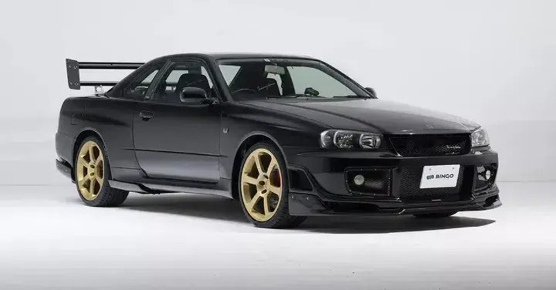 La Tommykaira R‑Z Nissan Skyline R34 GT‑R all&rsquo;asta: rara, potente ed &egrave; gi&agrave; da collezione