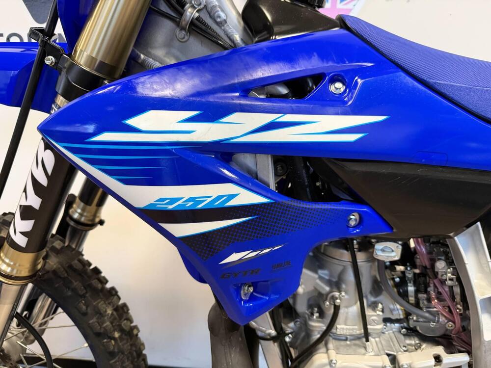 Yamaha YZ 250 (2025) (4)