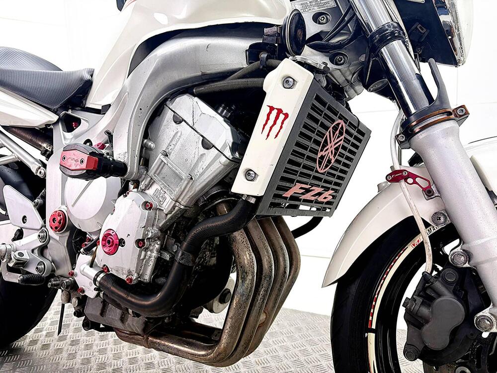 Yamaha FZ6 (2004 - 07) (10)