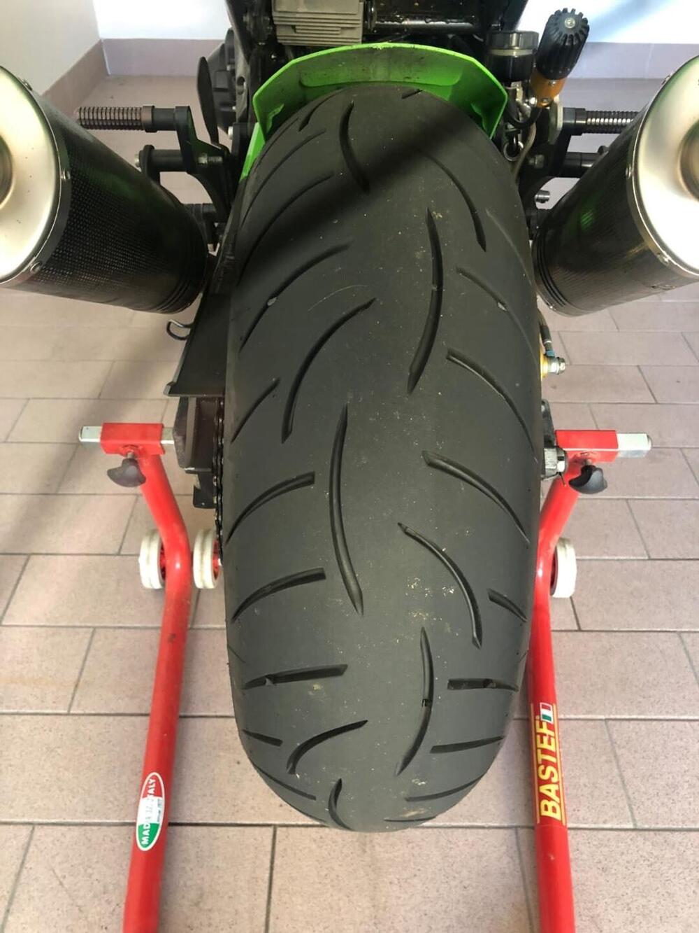 Kawasaki Z 1000 (2003 - 06) (4)