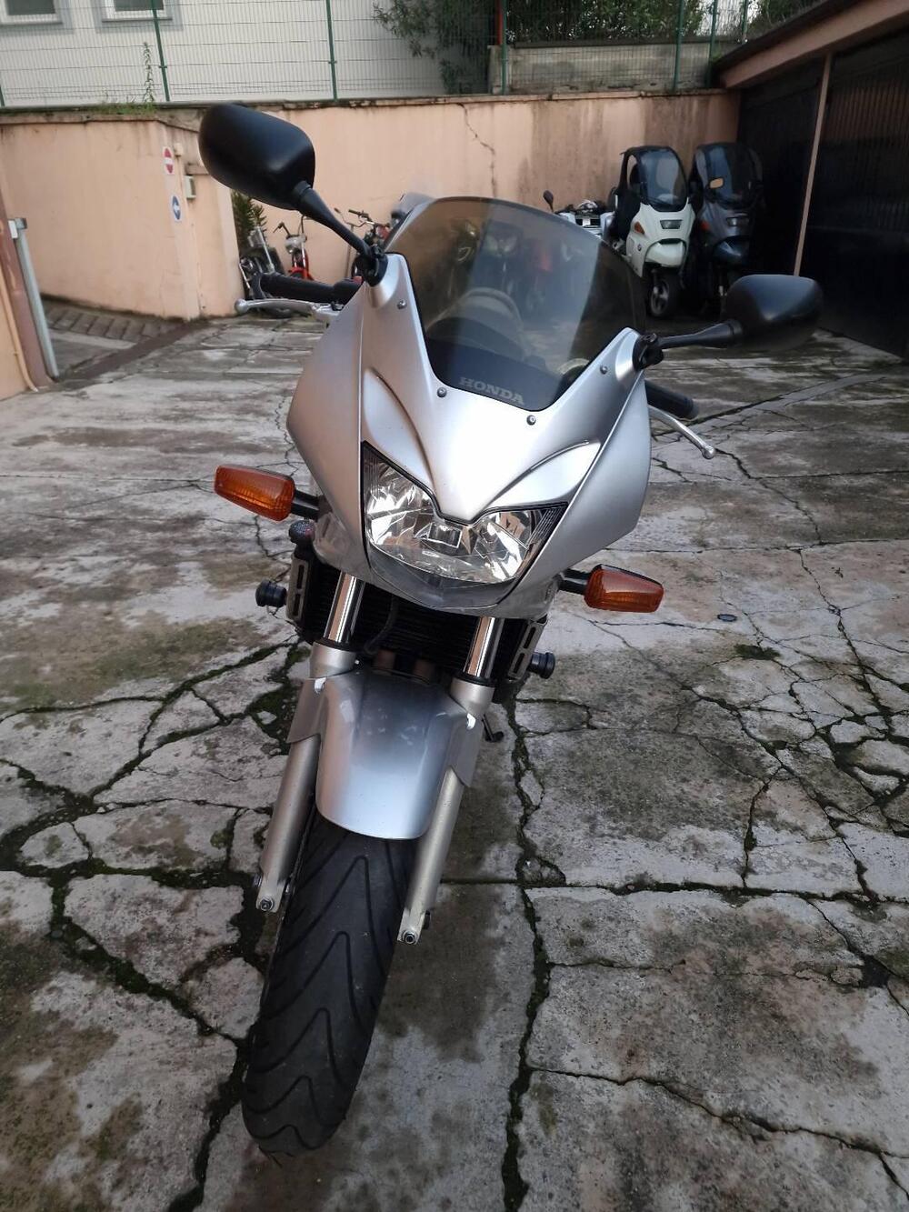 Honda Hornet 600 S (1999 - 01) (3)