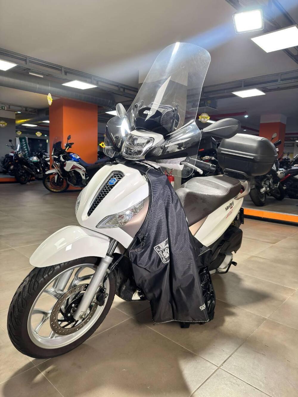 Piaggio Medley 150 ABS (2021 - 25) (3)