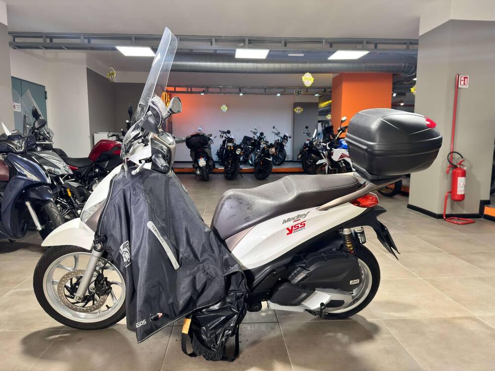 Piaggio Medley 150 ABS (2021 - 25) (4)