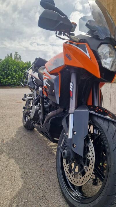 KTM 990 Supermoto T ABS (2011 - 13) usata