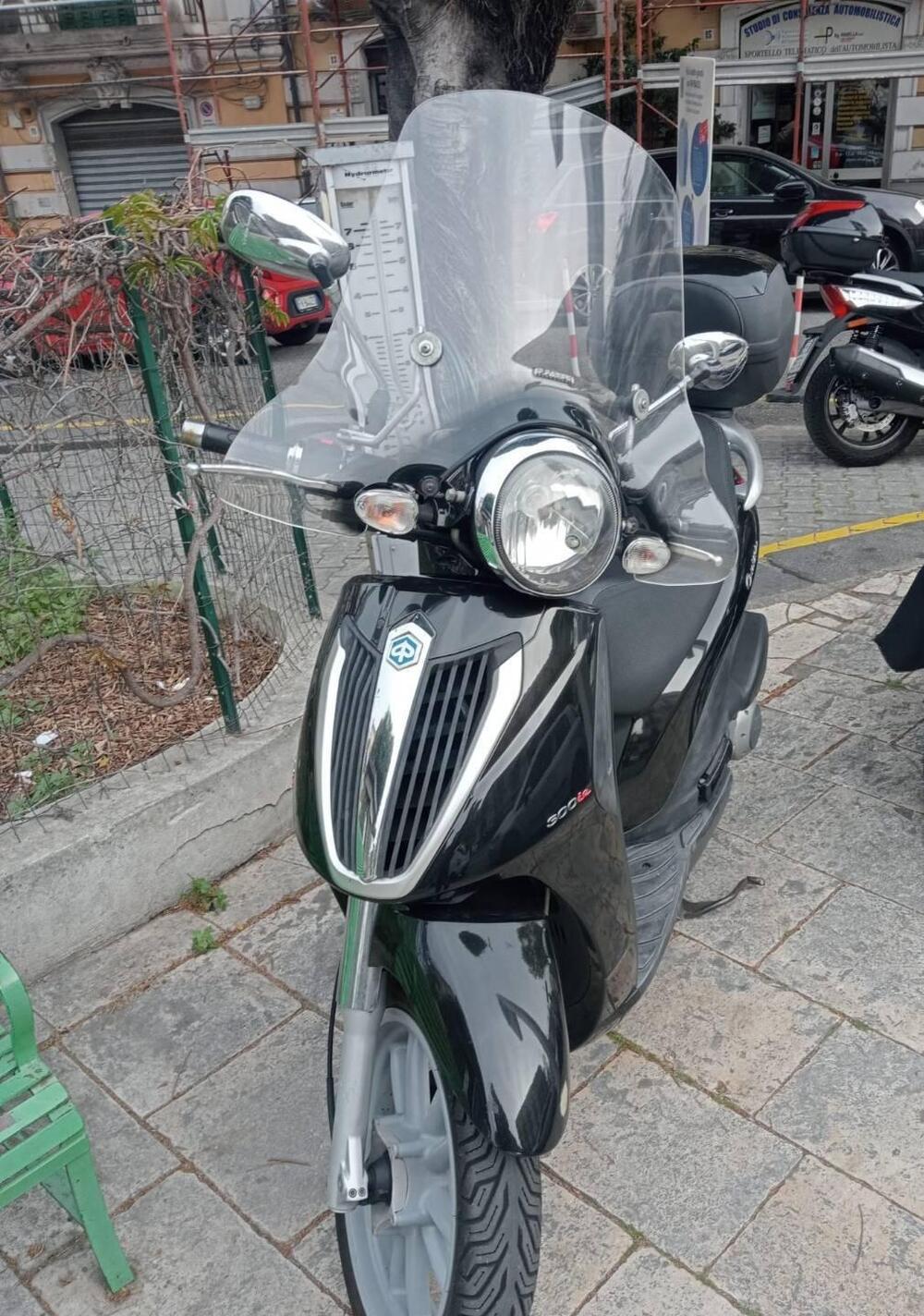 Piaggio Carnaby Cruiser 300 (2008 - 13) (2)