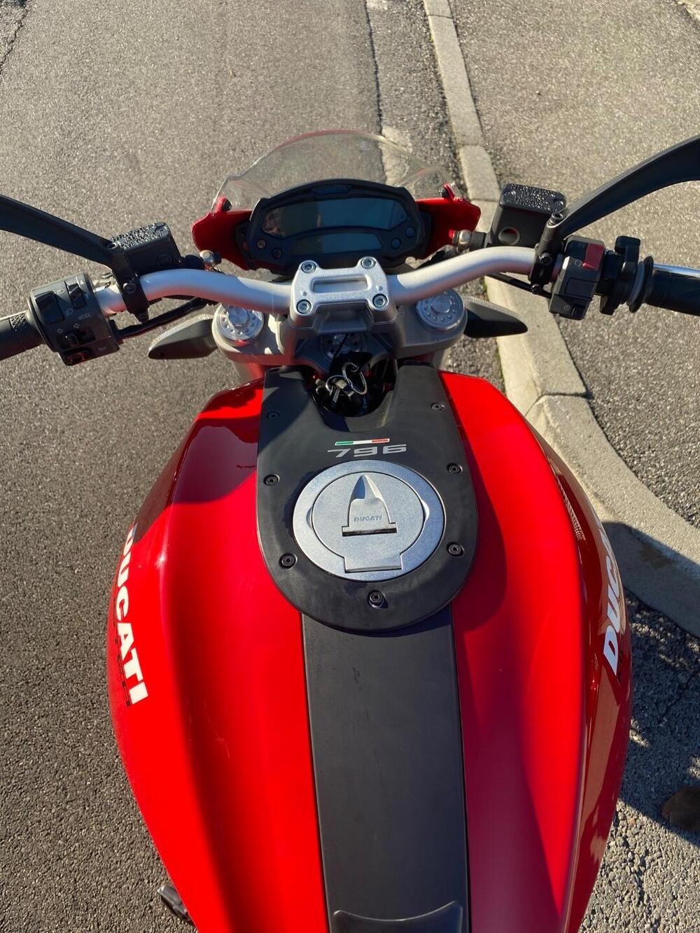 Ducati Monster 796 (2010 - 13) (4)