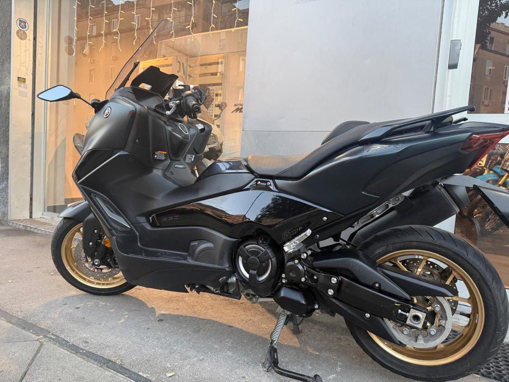 Yamaha T-Max 560 Tech Max (2025 - 26) (2)