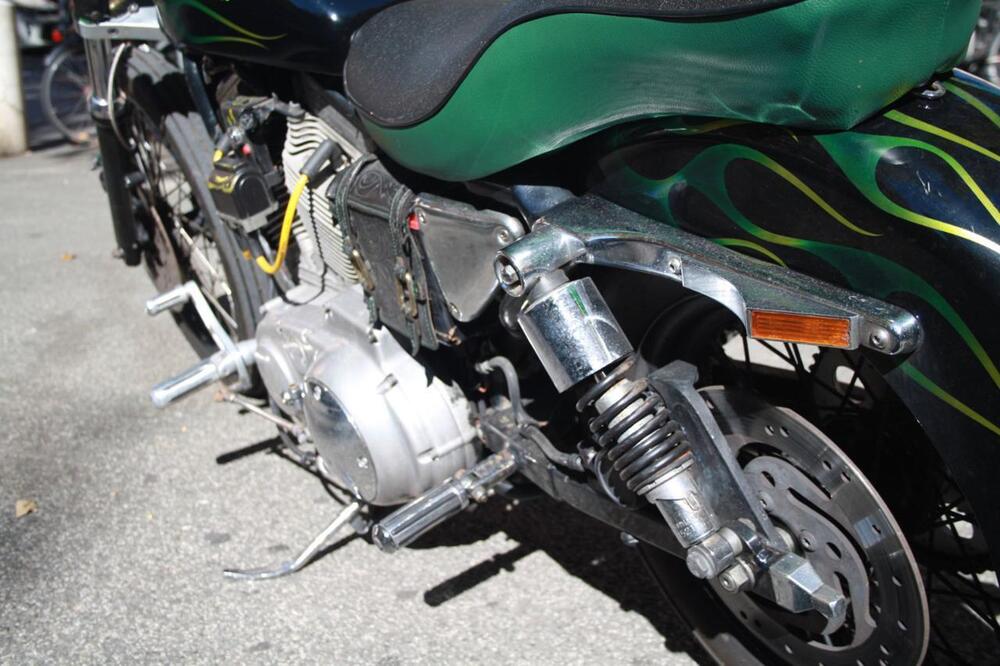 Harley-Davidson 883 Hugger (1994 - 00) - XLH (79)