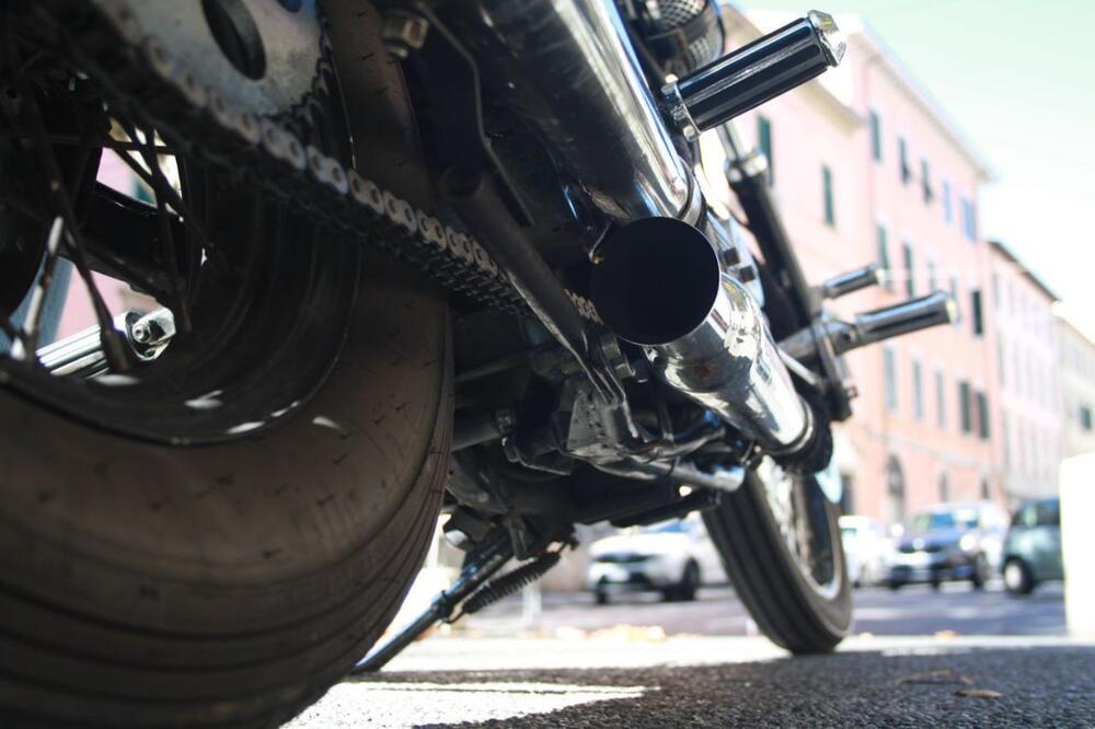 Harley-Davidson 883 Hugger (1994 - 00) - XLH (81)