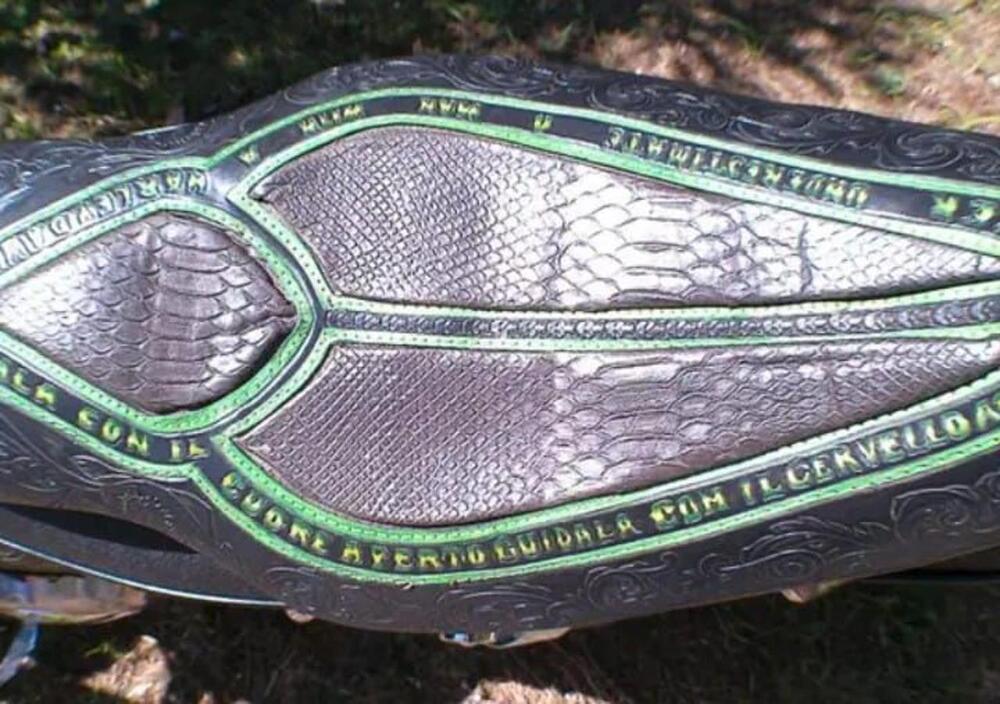 Harley-Davidson 883 Hugger (1994 - 00) - XLH (89)