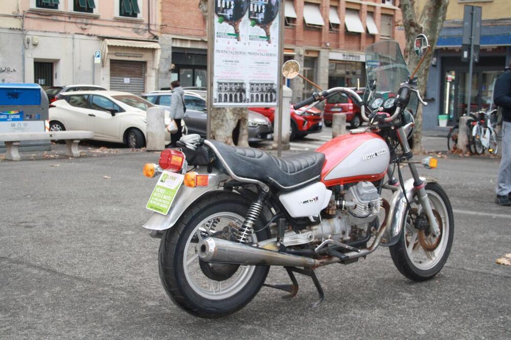 Moto Guzzi V35C CUSTOM (12)