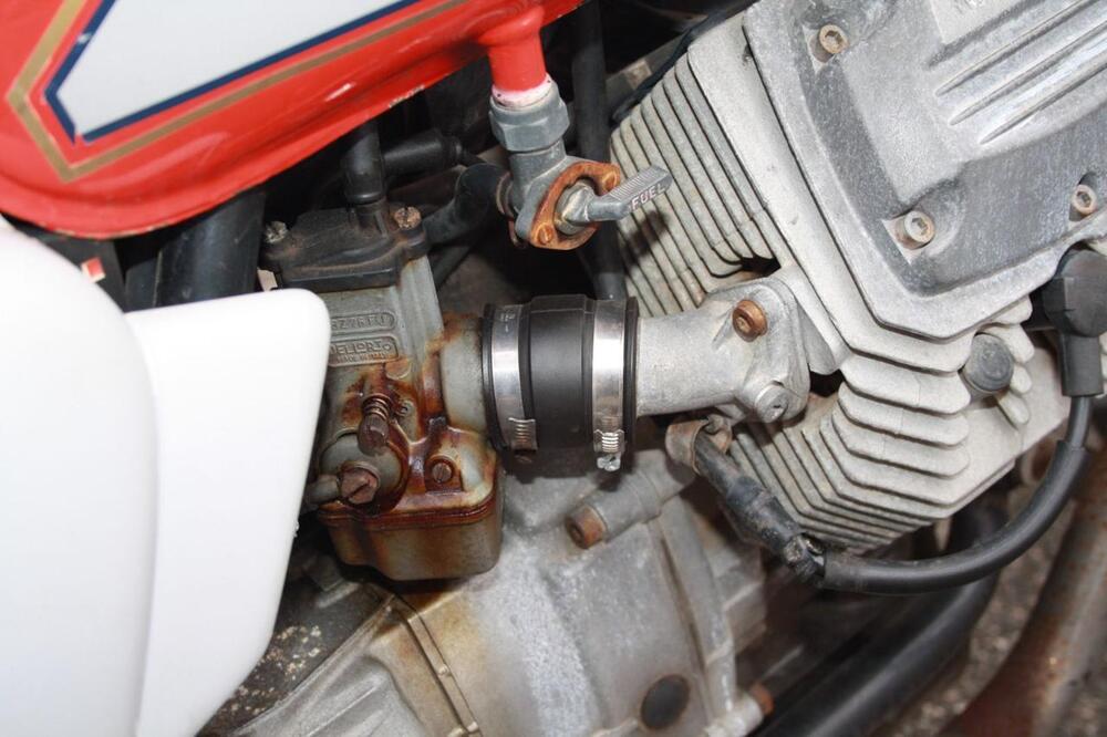 Moto Guzzi V35C CUSTOM (38)