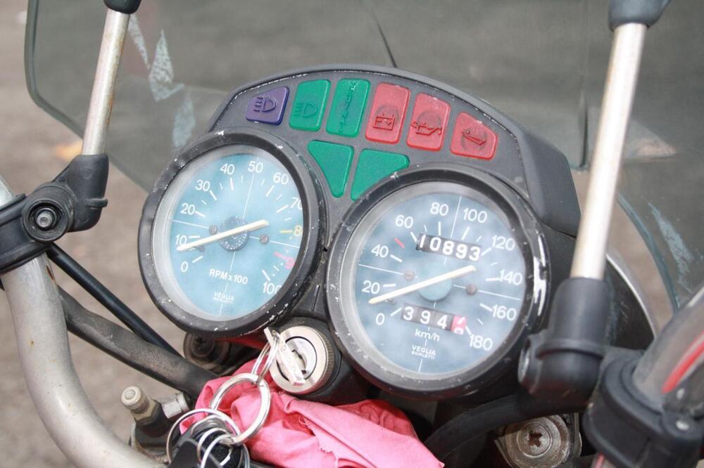 Moto Guzzi V35C CUSTOM (54)